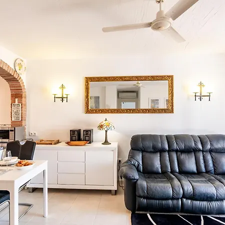 Casablanca 18 Oasis Apartment Nerja